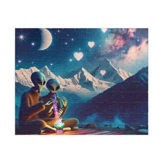 Alien Stoner Love Puzzle (110, 252, 520, 1014-piece)